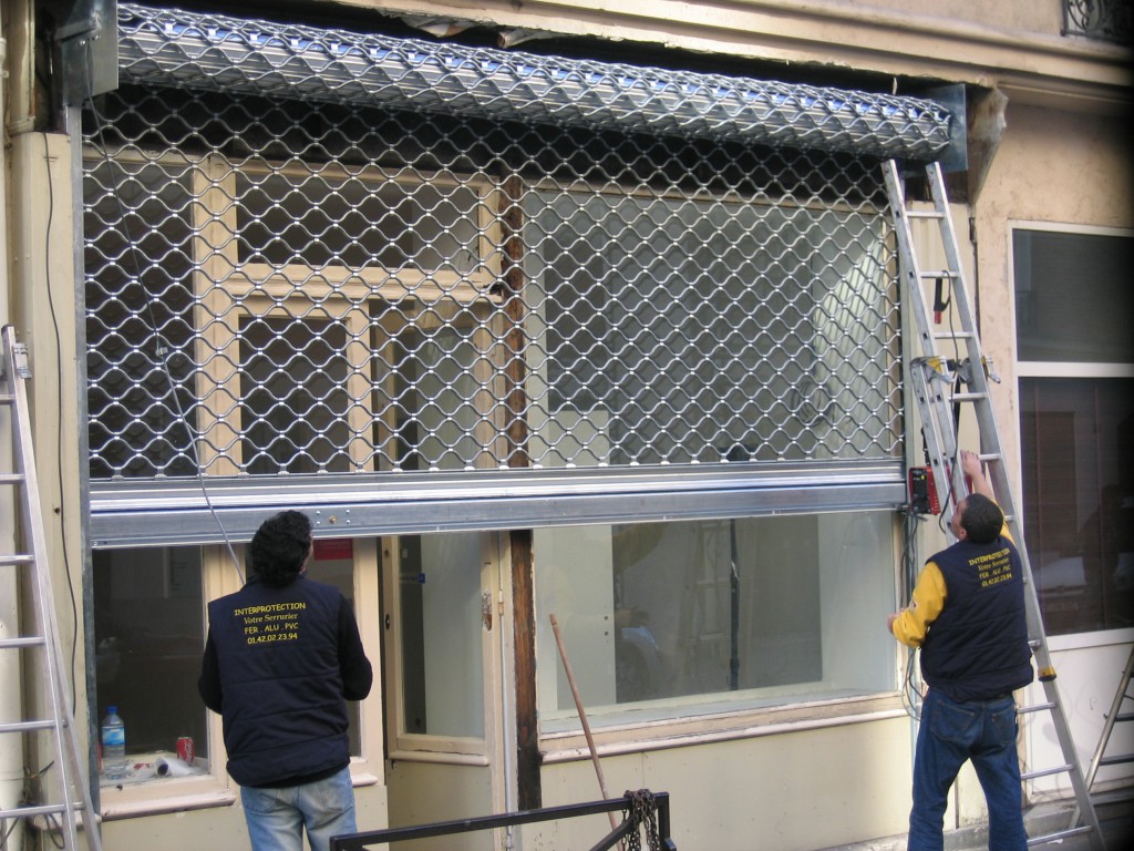 Installation rideau métallique Maisons-Laffitte